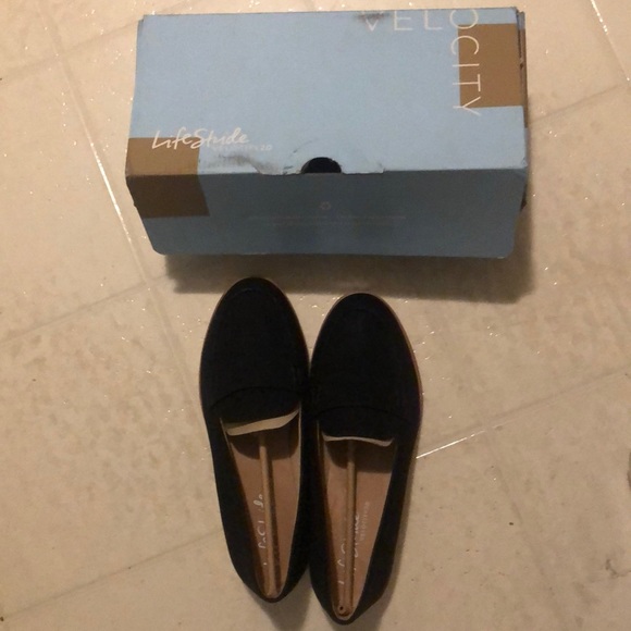 LIFE STRIDE Shoes with VELOCITY 2.0 Technology. Size 8.5W - Picture 4 of 6